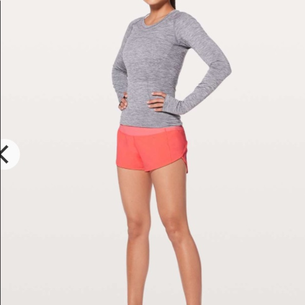 Lululemon orange Sunset Speed Up Short 2.5 inches